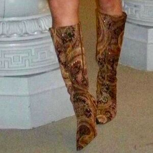 Paisley vintage kitten heel boots tall